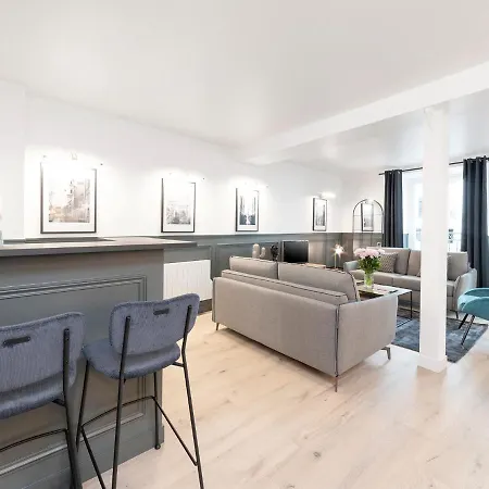 Livinparis - Luxury 4 Bedrooms Le Marais I Apartment *