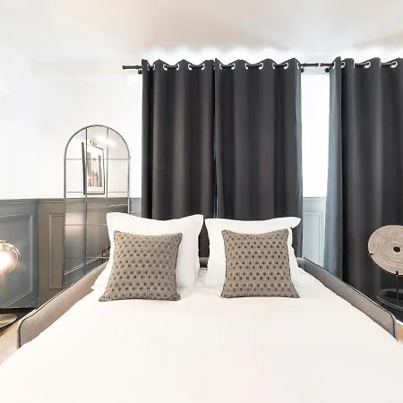 Livinparis - Luxury 4 Bedrooms Le Marais I