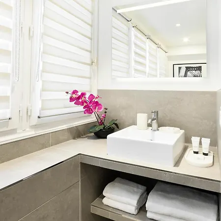 Livinparis - Luxury Ac 4 Bedrooms Le Marais I Apartmán *